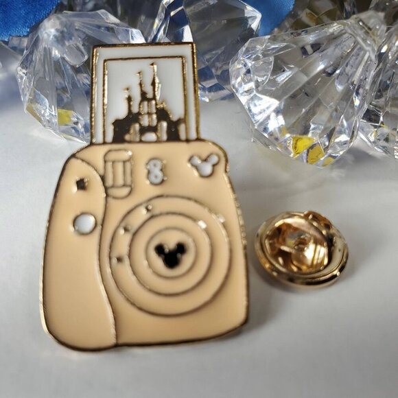 Mickey Mouse Camera Lapel Pin Hidden Mickey Badge Brooch Accessories Jewelry Pin - Picture 5 of 10